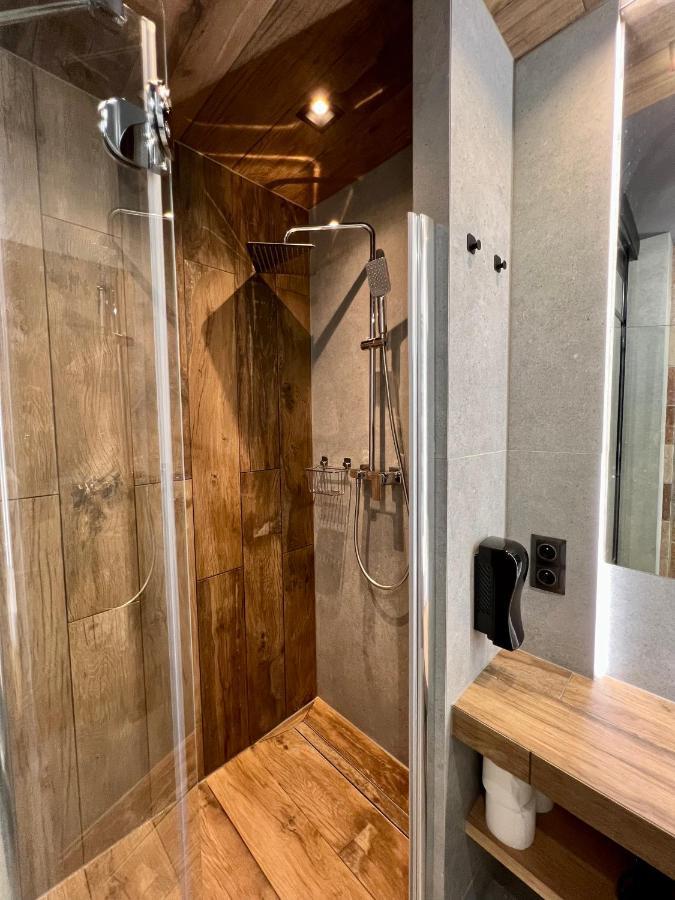 Loft Klonowa - Apartament Z Garazem Kielce Kültér fotó