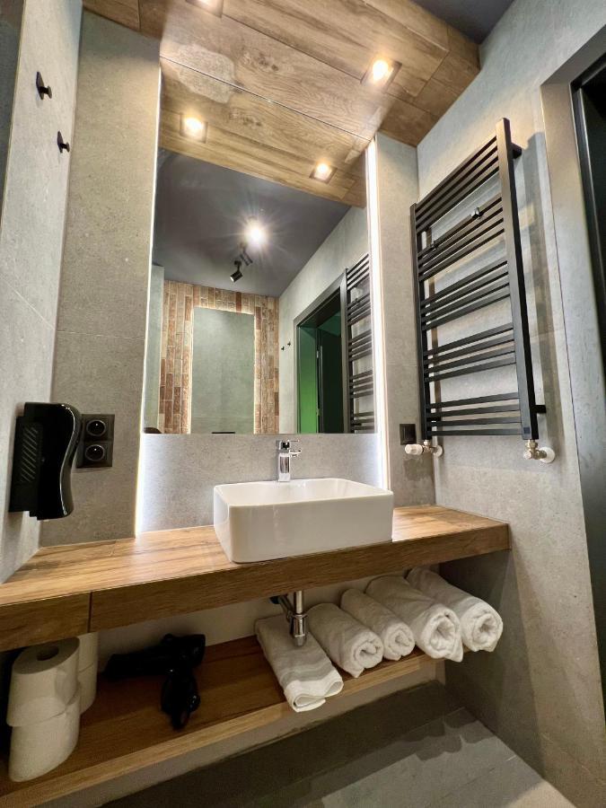 Loft Klonowa - Apartament Z Garazem Kielce Kültér fotó
